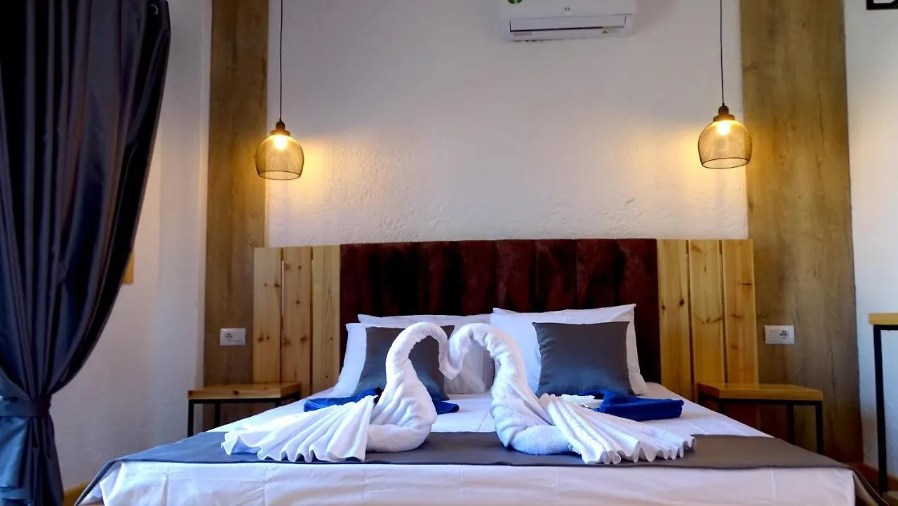 Limni Resort Ksamil Arnavutluk