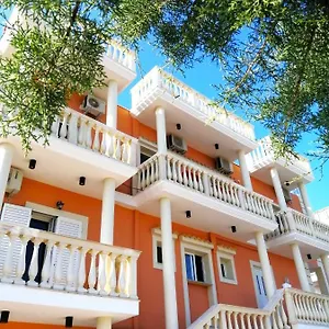 Apartment Marku Palace