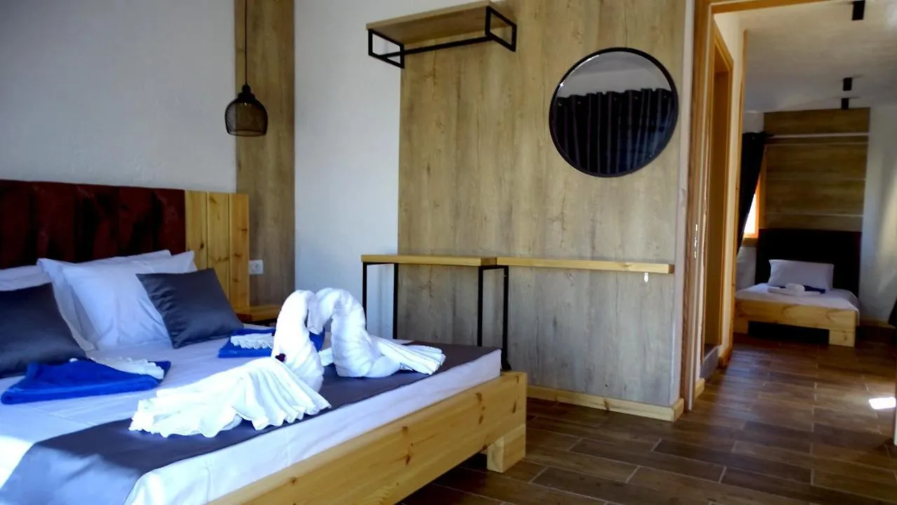 Limni Resort 사밀