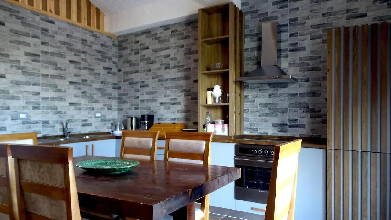 호텔 Limni Resort 사밀